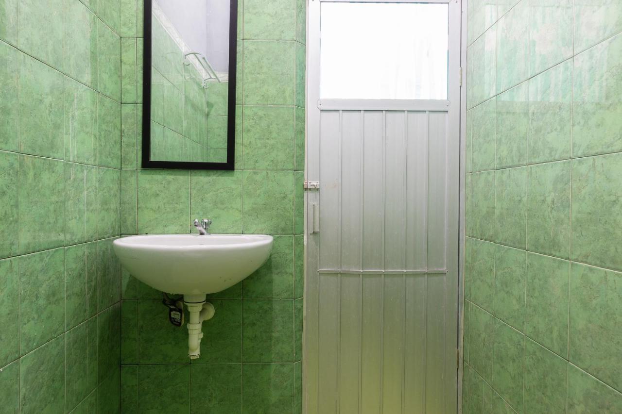 Spot On 2063 Bethania Residence Купанг Екстериор снимка